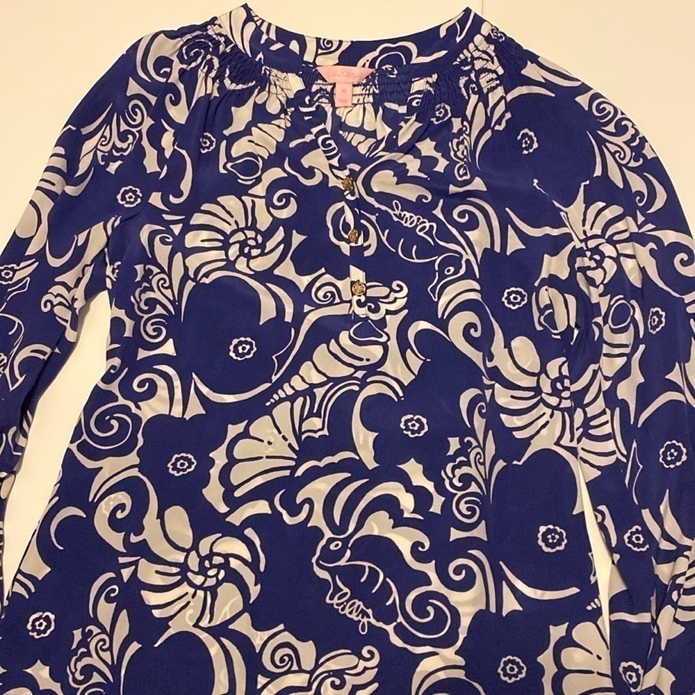 Lilly Pulitzer seahorse spectrum blue tide Elsa blouse